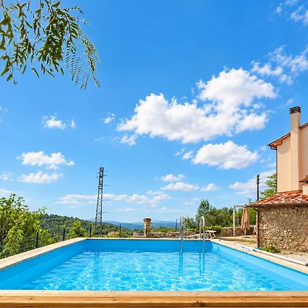 Holiday home Podere La Terrazza Con Piscina Prata